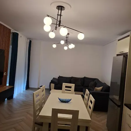 公寓 Patrisi Sarandë